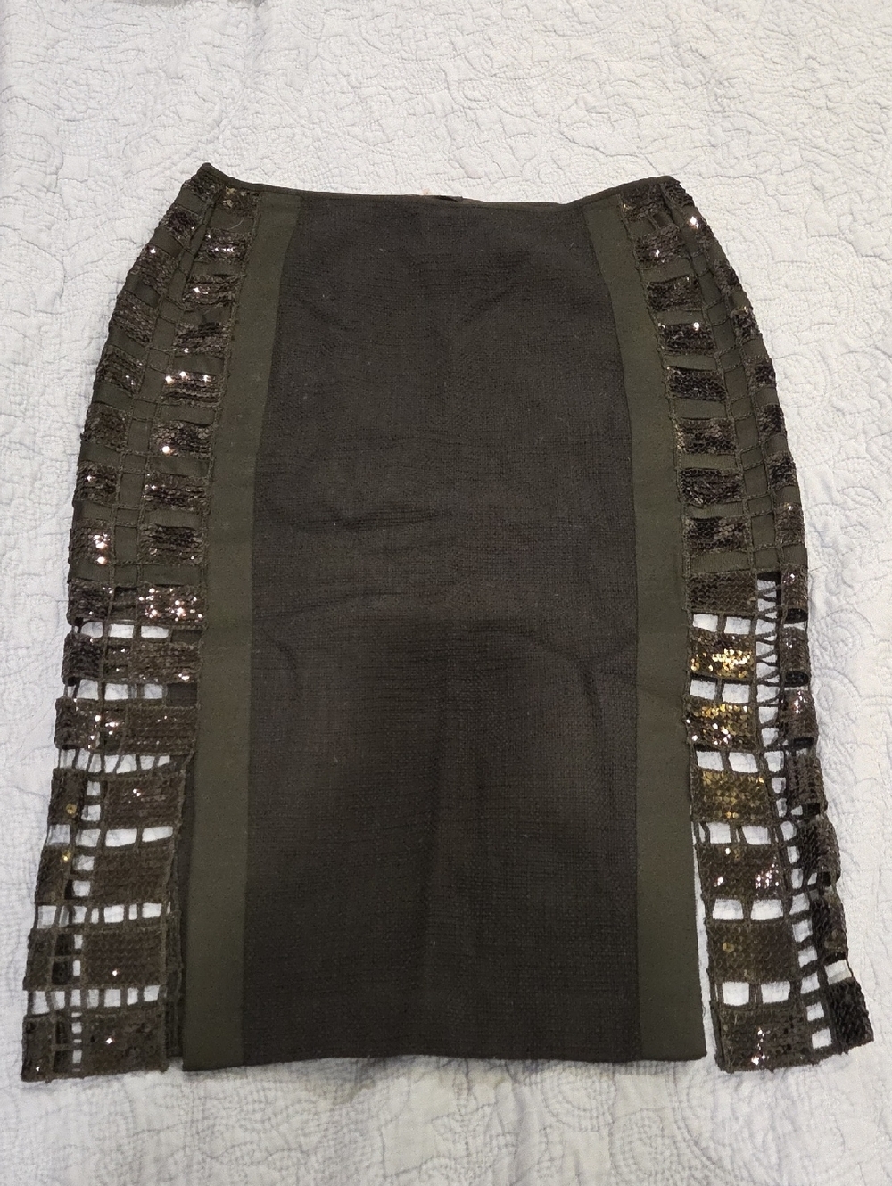 Elie Tahari Black Midi Skirt with Sequin Side Cutouts Size 12! - Picture 2 of 12